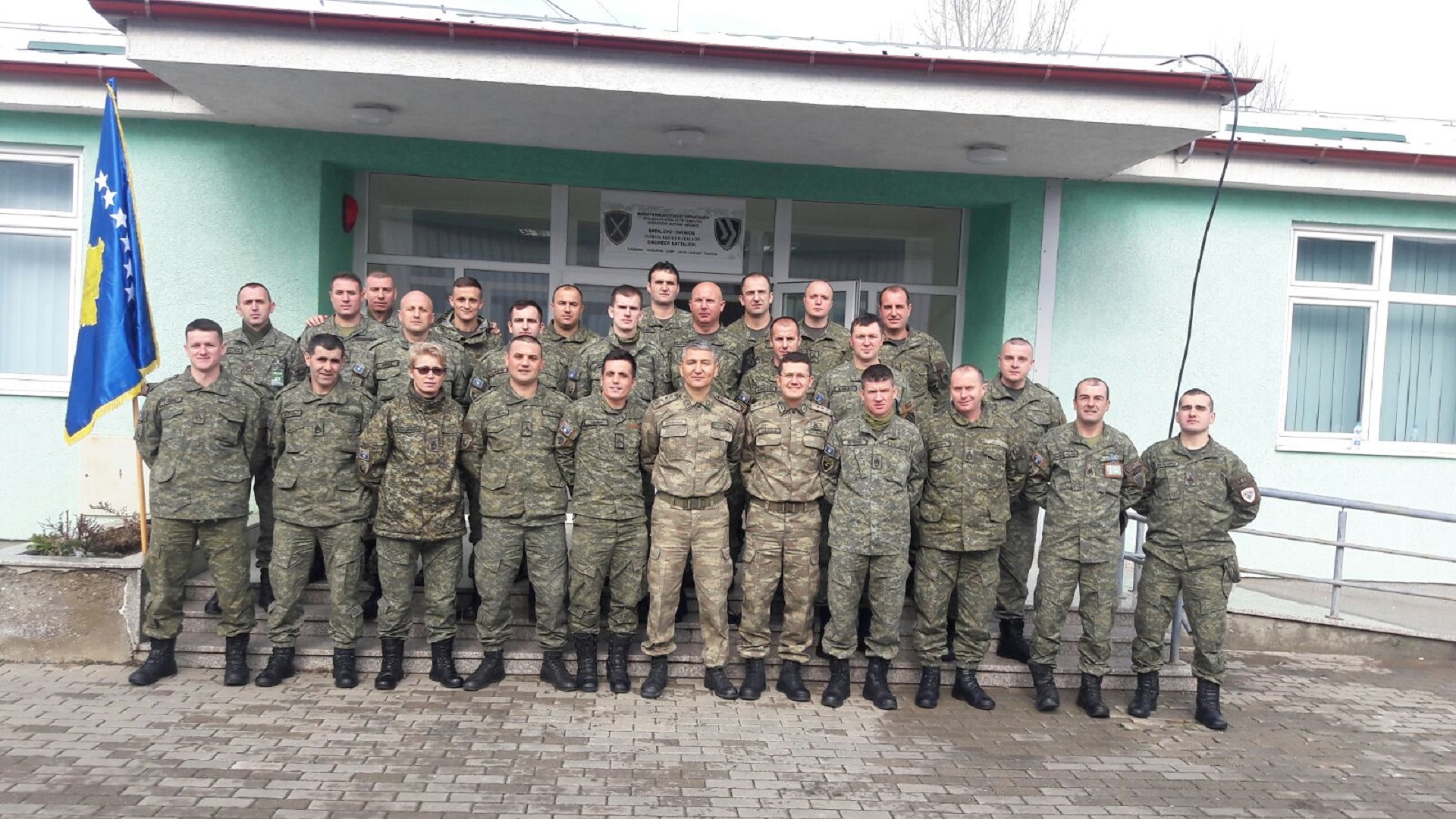 Kosova Eğitimi Grup Fotoğrafı